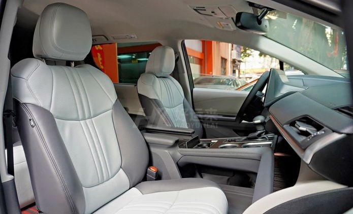 好運(yùn)來汽車內(nèi)飾改裝：別克GL8，MPV界全能選手，你值得擁有