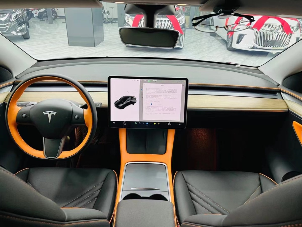 極盡前衛(wèi)，好運(yùn)來汽車內(nèi)飾改裝讓這款特斯拉毛豆Y盡顯時(shí)尚