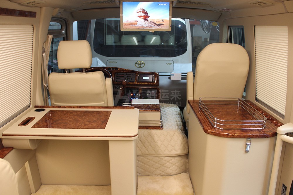 好運(yùn)來改裝商務(wù)車，豐田考斯特的尊貴源于與眾不同的貼心設(shè)計(jì)