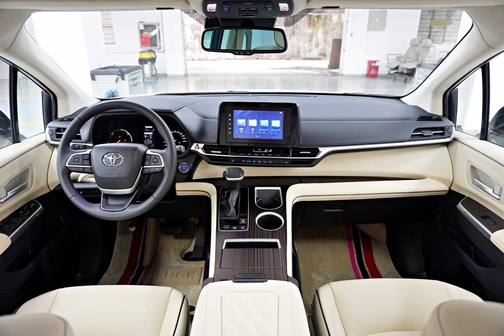 豐田賽那汽車(chē)內(nèi)飾改裝