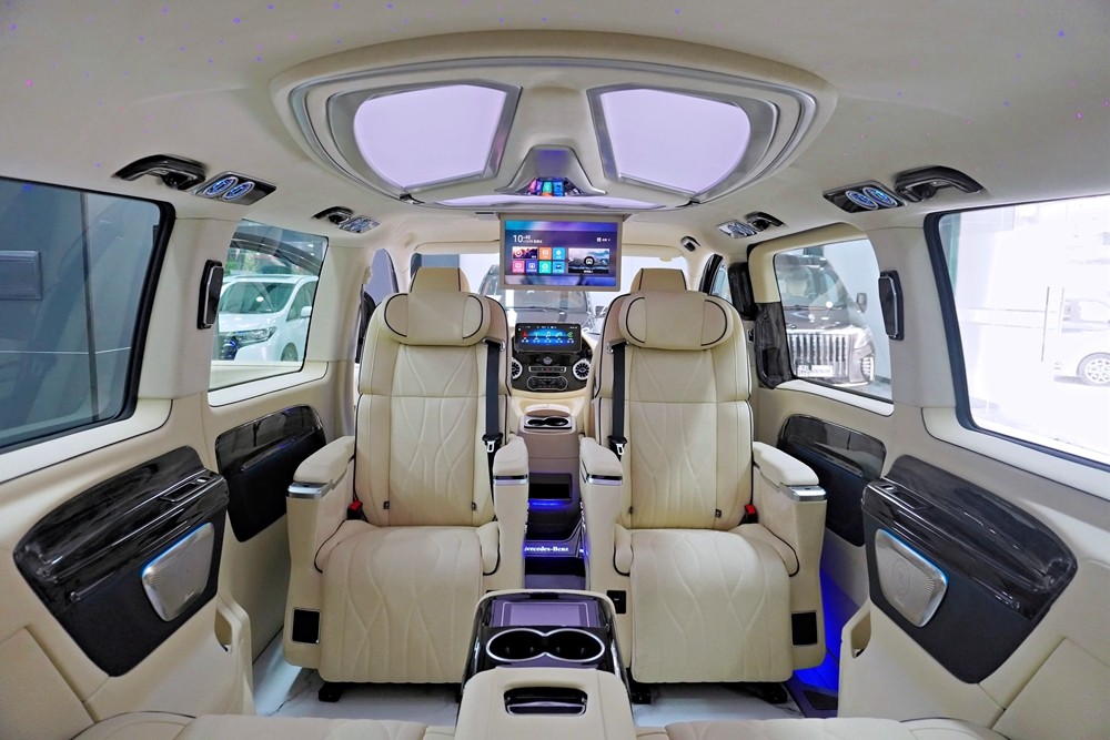 奔馳單門(mén)威霆改裝