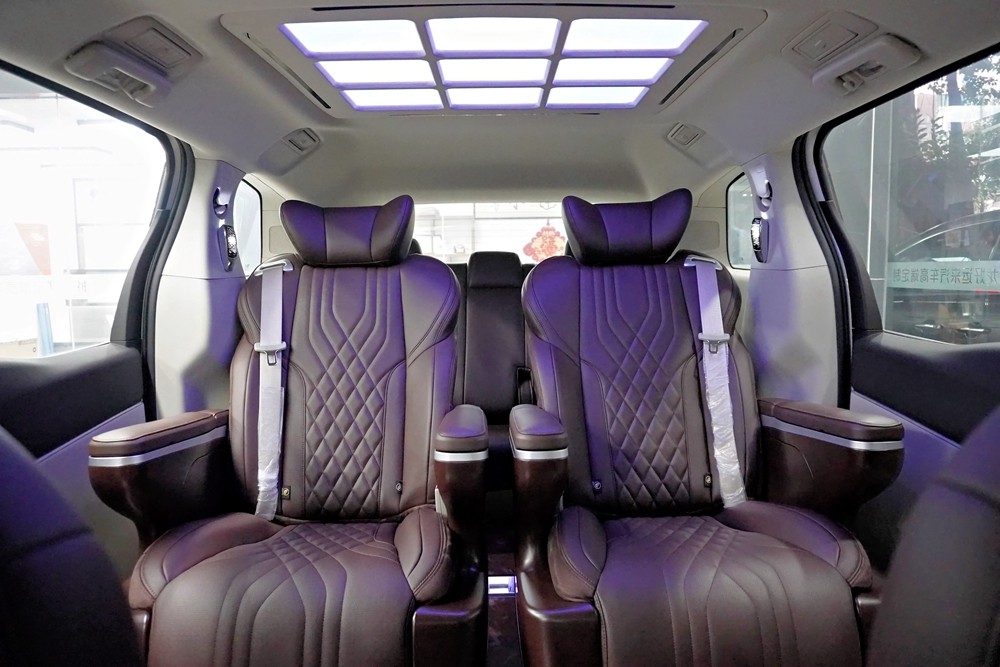 別克GL8汽車(chē)內(nèi)飾改裝